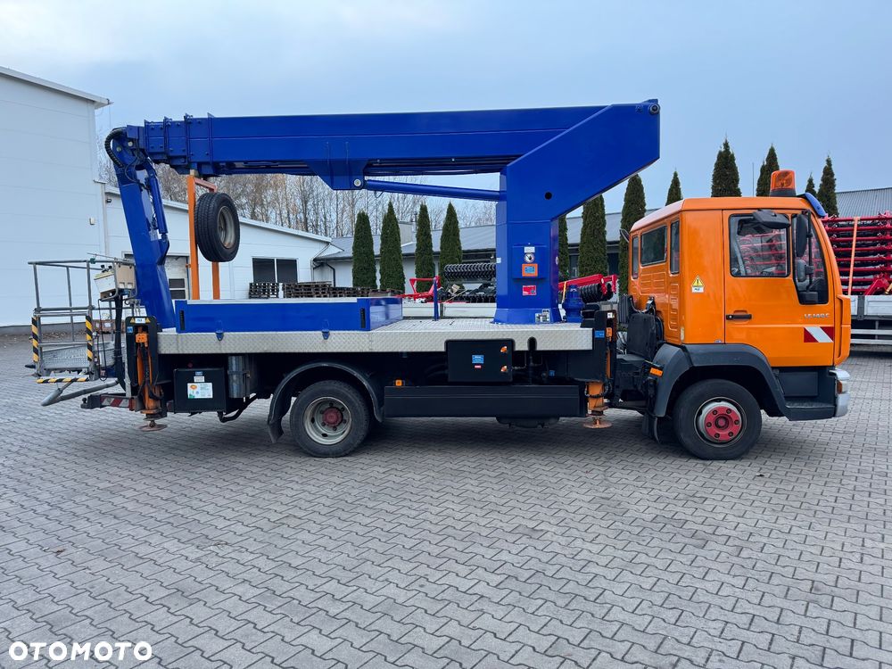 MAN LE140C - 3
