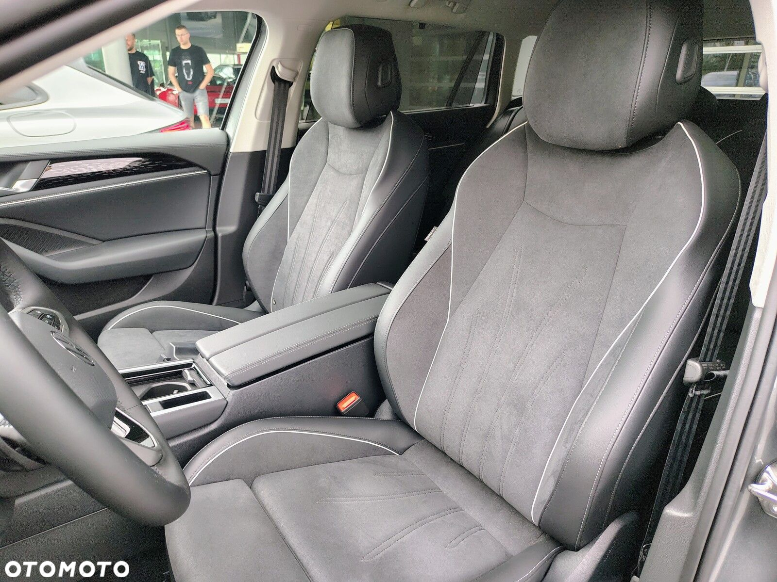 Volkswagen Passat - 17