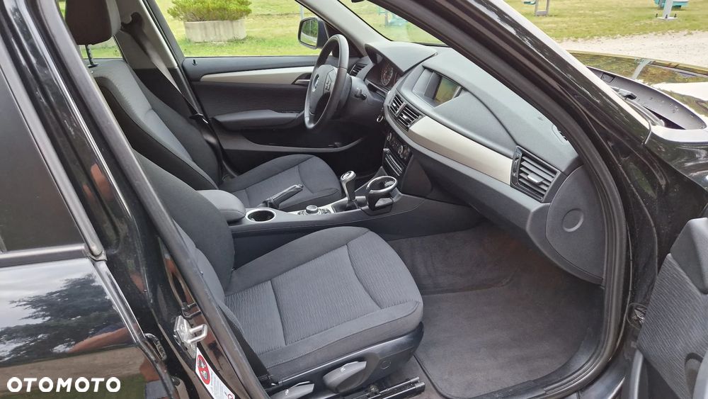 BMW X1 sDrive18i xLine - 14
