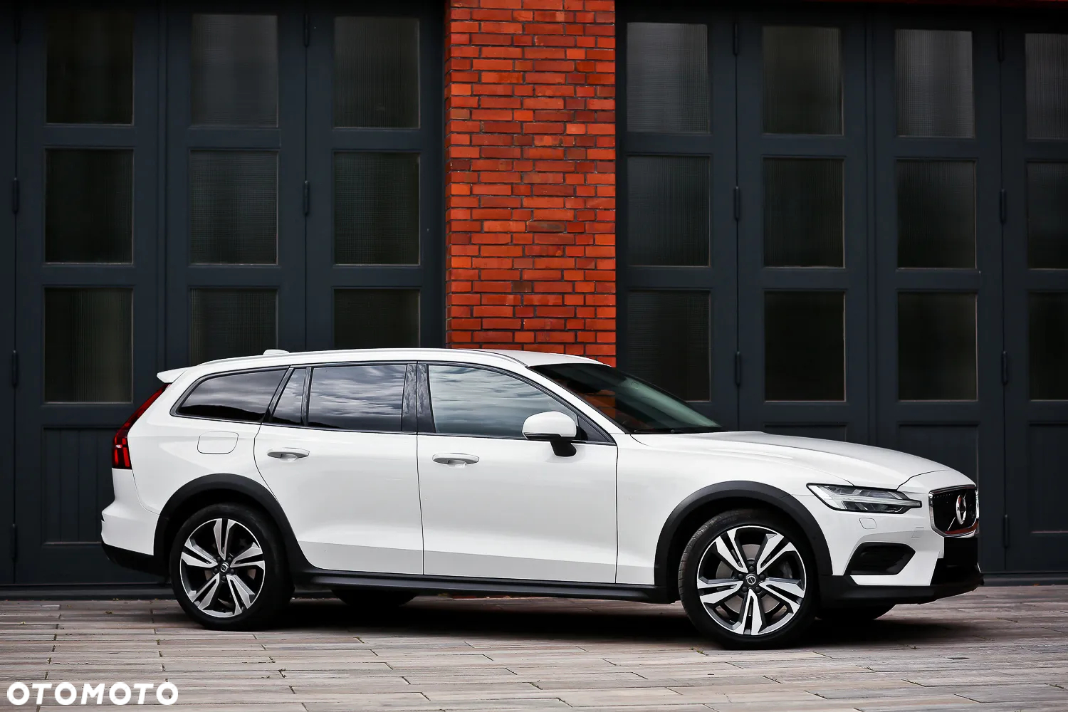 Volvo V60 Cross Country Pro D4 AWD - 3