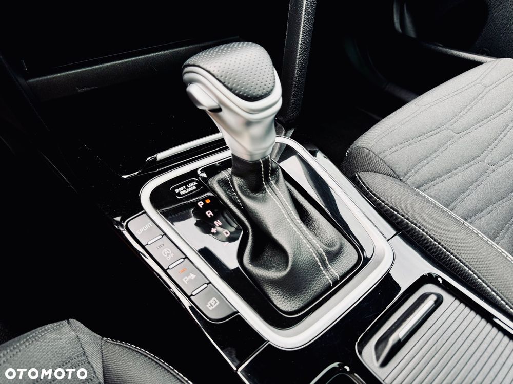 Kia ProCeed 1.5 T-GDI DCT7 OPF GT LINE - 38