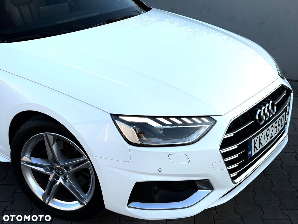 Audi A4 Avant 40 TFSI Sport S tronic - 5
