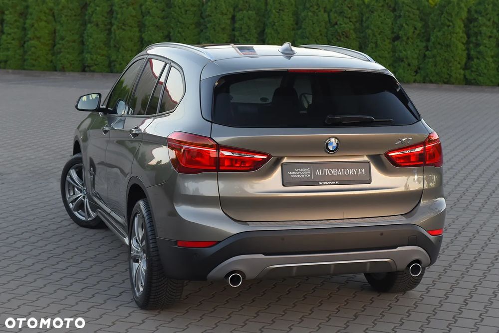 BMW X1 xDrive20d Sport Line - 13