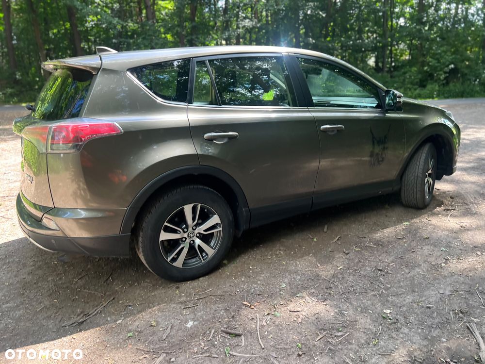 Toyota RAV4 2.0 Active 4x4 - 23