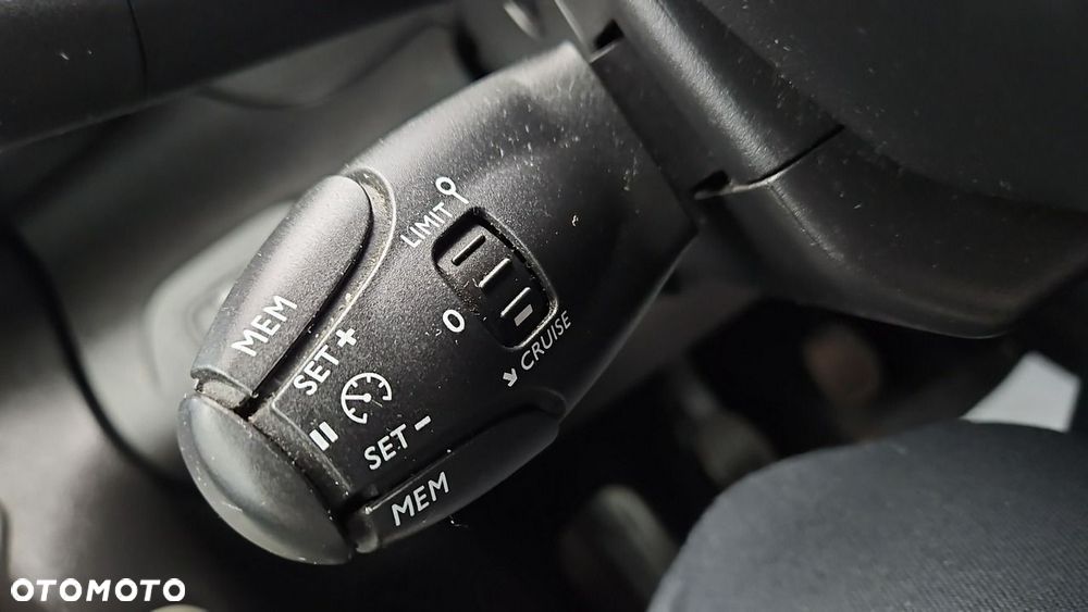 Peugeot Rifter 1.5 BlueHDI Active - 15