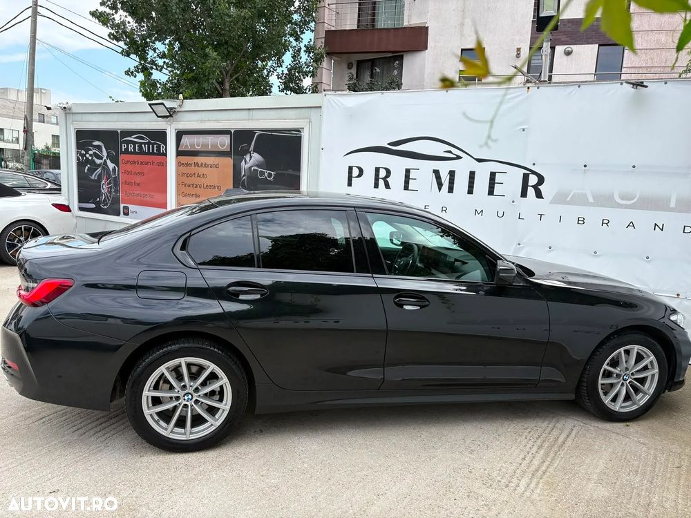 BMW Seria 3 318i Aut. Sport Line - 7