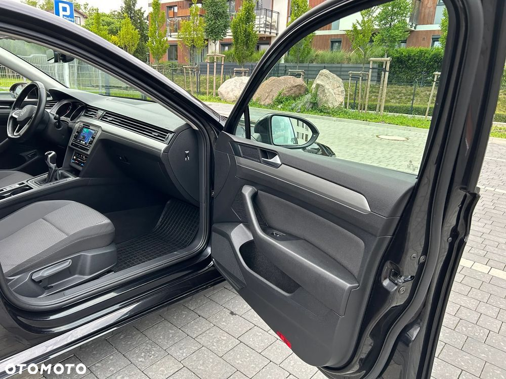 Volkswagen Passat 2.0 TDI EVO Essence - 20