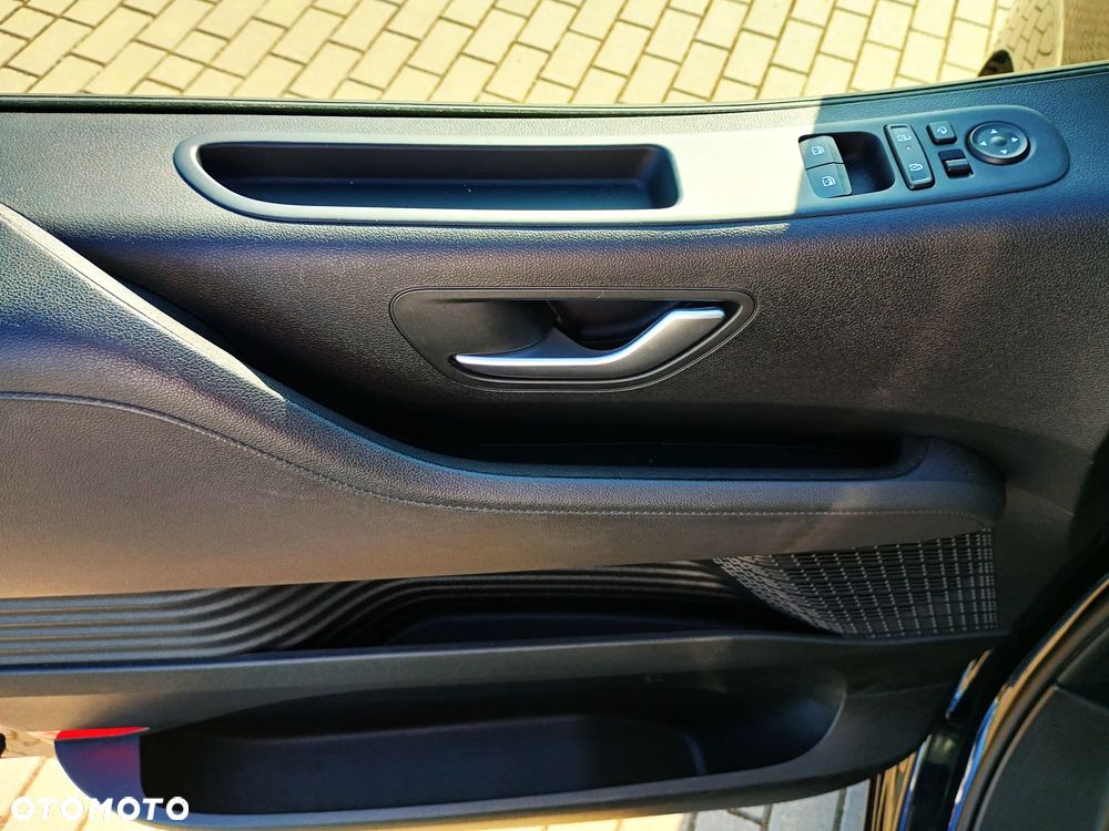 Hyundai Staria 1.6 T-GDI HEV Smart VIP - 11