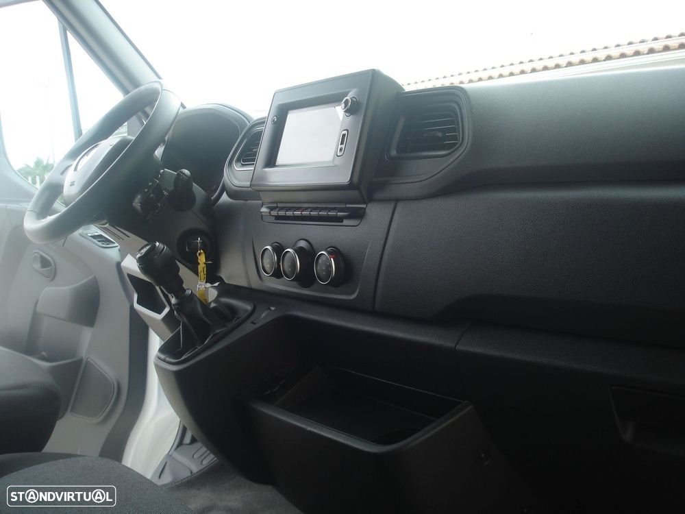 Renault Master 2300-150 CV - 15