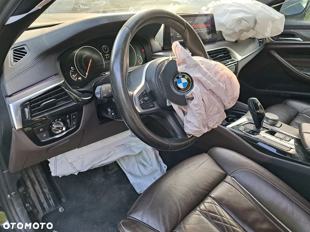 BMW Seria 5 520d Luxury Line - 13
