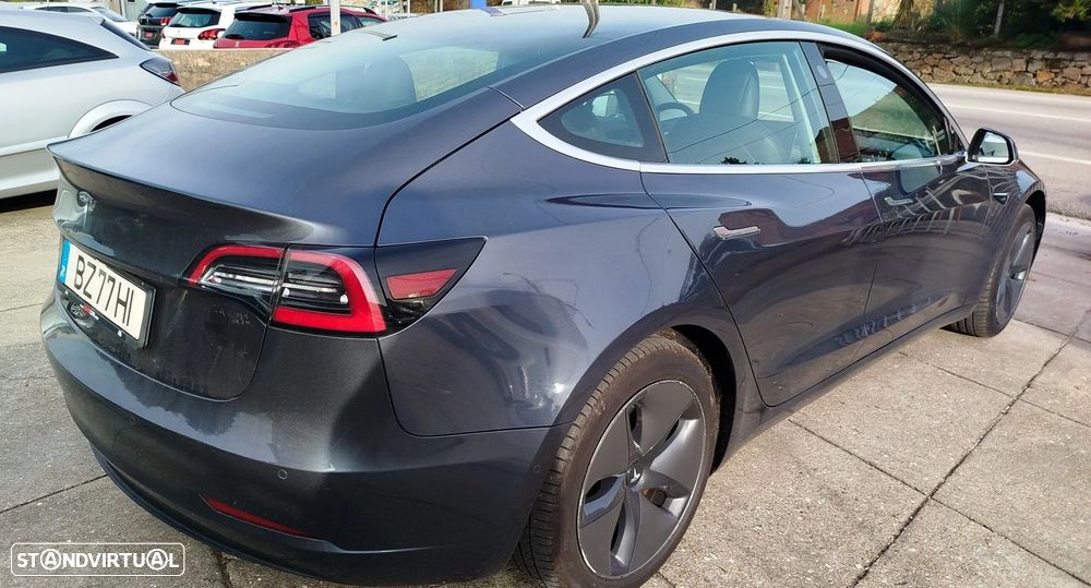 Tesla Model 3 RWD - 4
