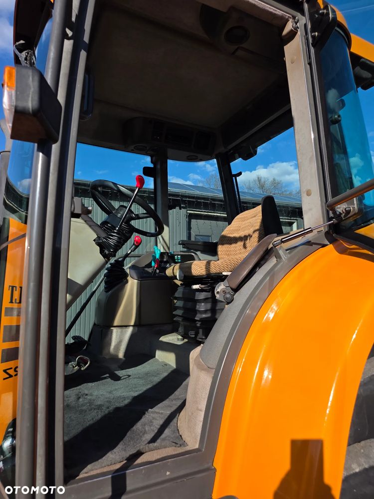 Renault Ares 630 - 6