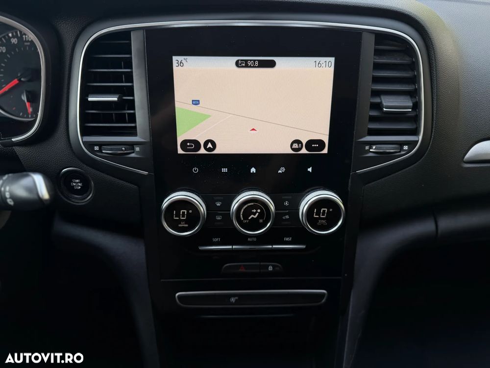 Renault Megane TCe 140 GPF BUSINESS EDITION - 30