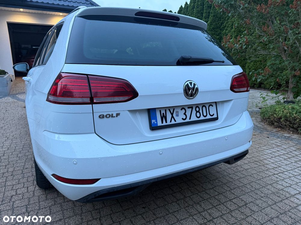 Volkswagen Golf - 11