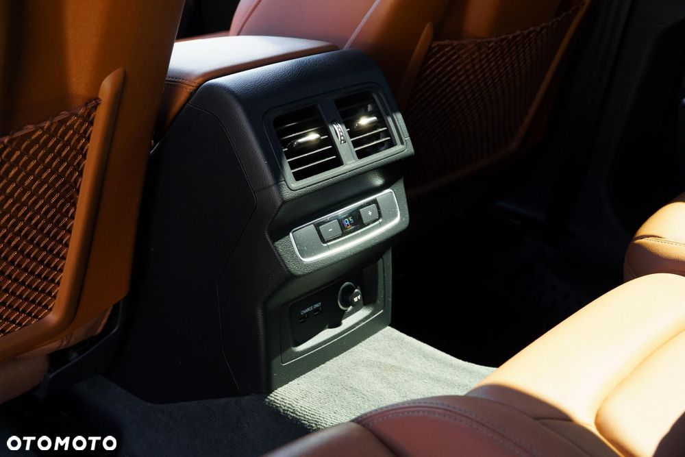 Audi Q5 Sportback - 33