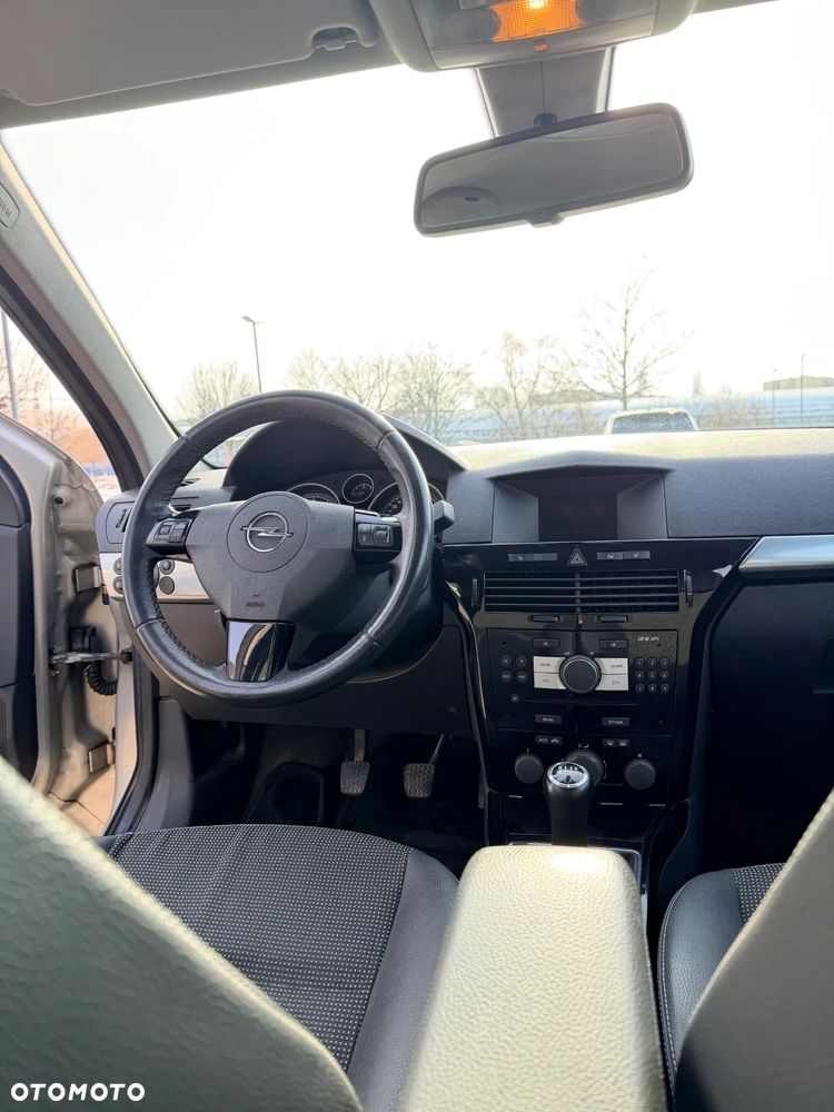 Opel Astra 1.6 Easytronic Cosmo - 5
