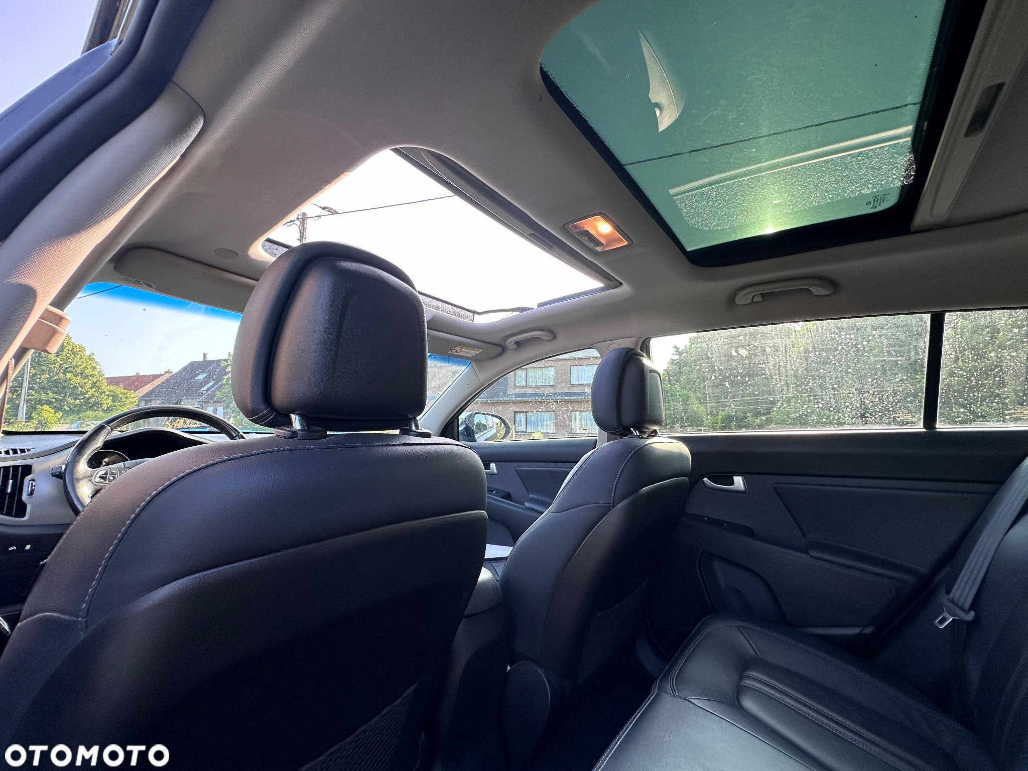 Kia Sportage 2.0 CRDI 4WD Attract - 13