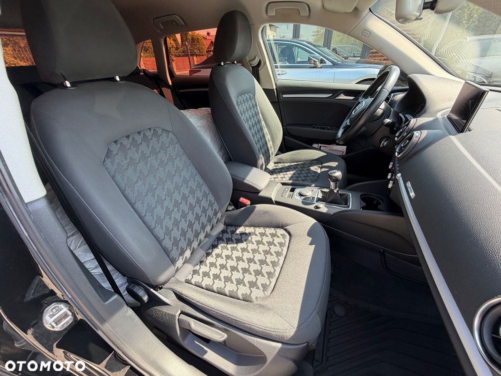 Audi A3 Sportback 1.6 TDI (clean diesel) Attraction - 36