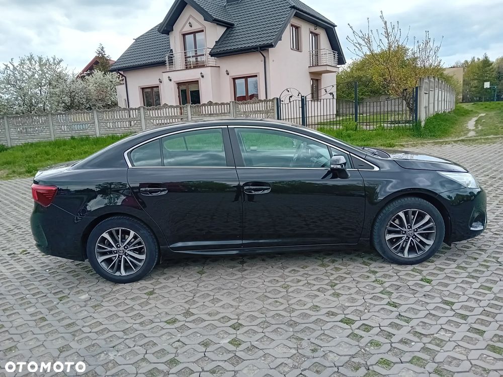 Toyota Avensis 2.0 D-4D Prestige - 4