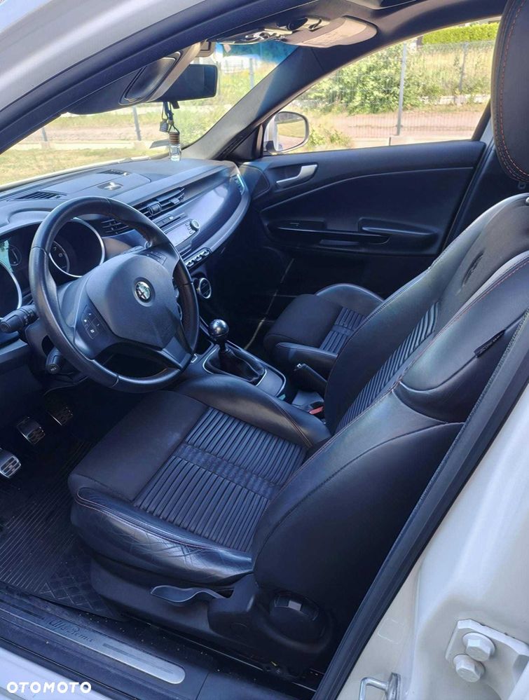Alfa Romeo Giulietta - 4