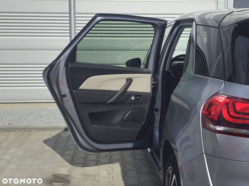 Citroën C4 SpaceTourer - 17