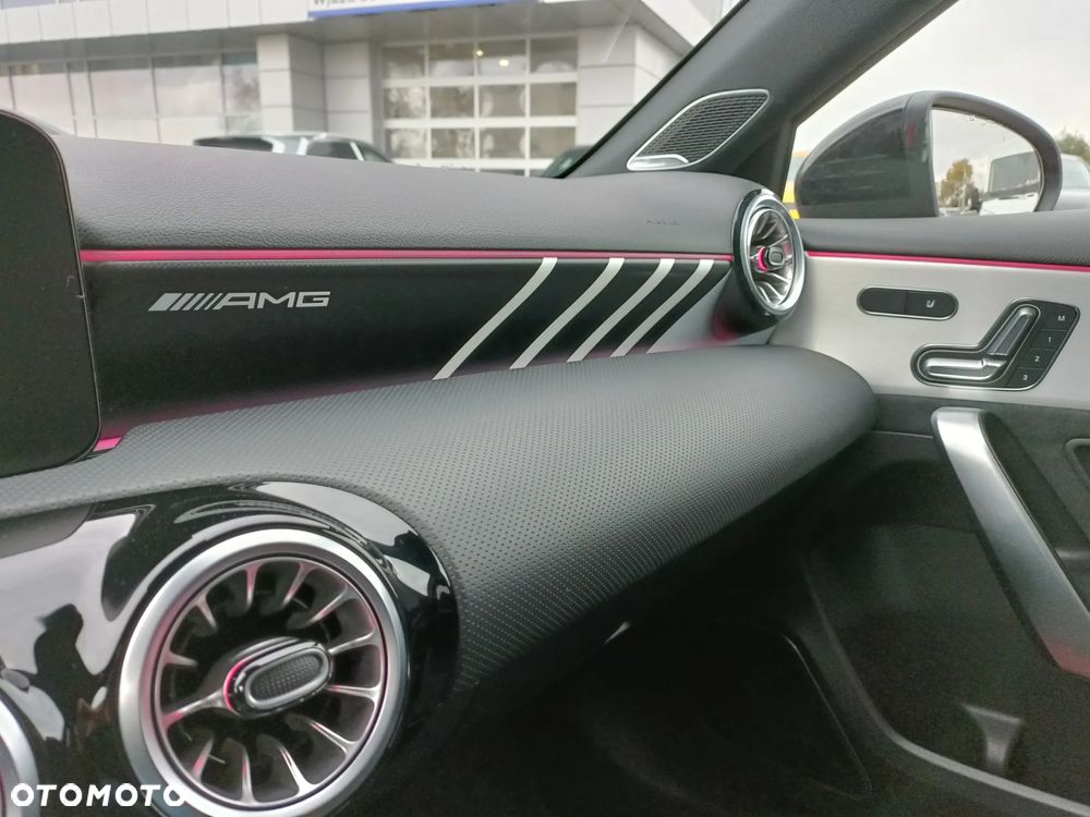 Mercedes-Benz Klasa A 45 S AMG 4-Matic 8G-DCT - 27