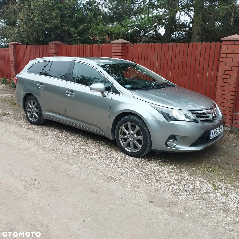 Toyota Avensis 2.0 D-4D Edition - 2