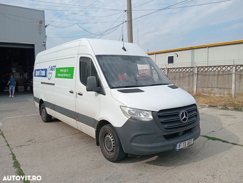 Mercedes-Benz Sprinter - 10