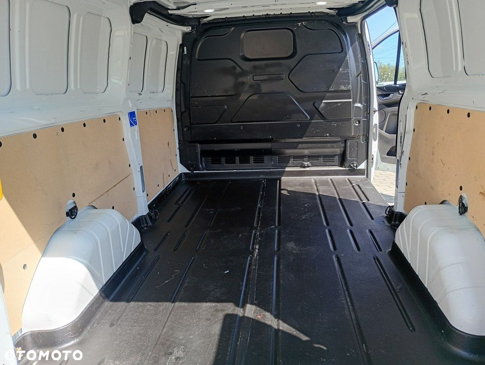Ford Transit Custom - 22