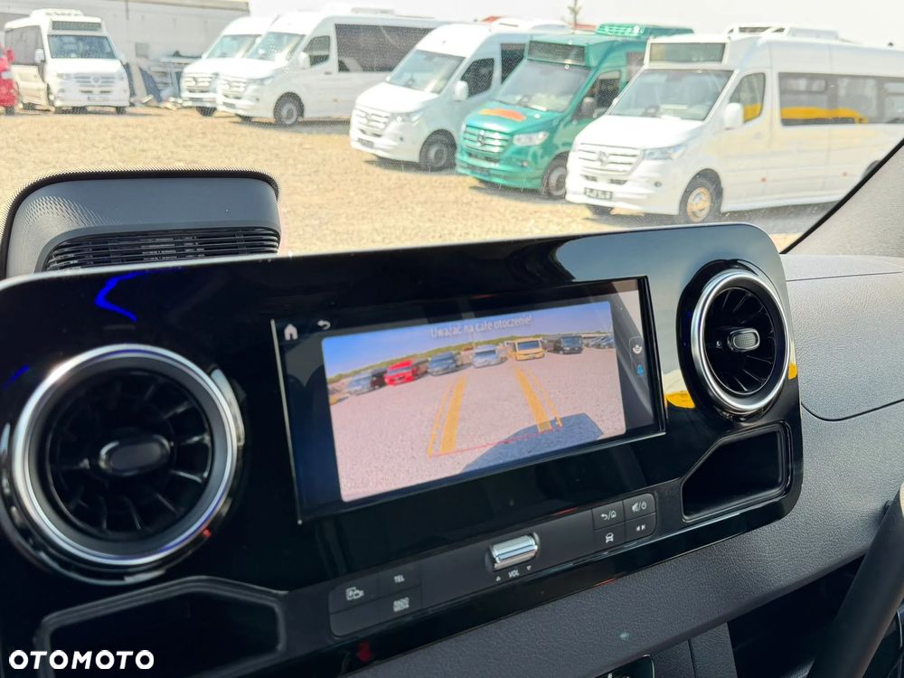 Mercedes-Benz Sprinter 519 - 16