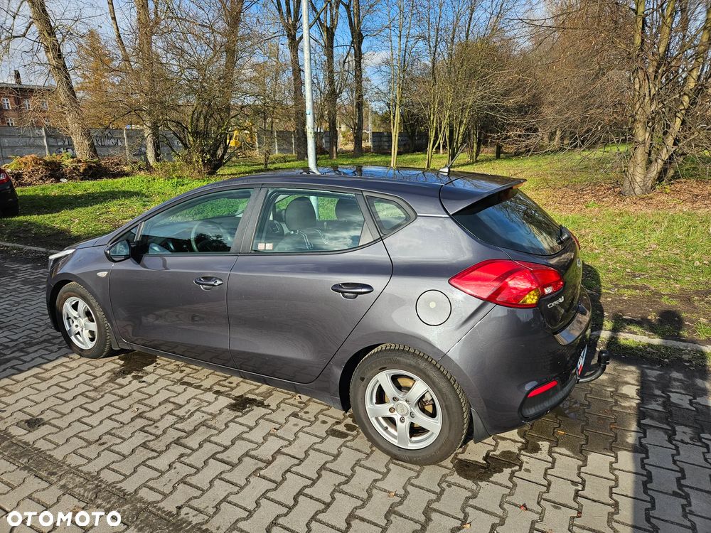 Kia Ceed 1.6 CRDi M - 3