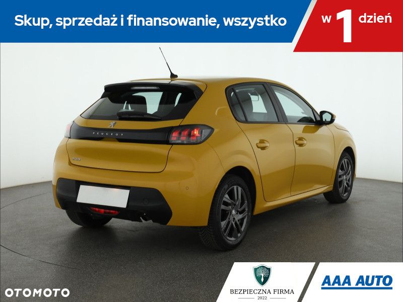Peugeot 208 - 6