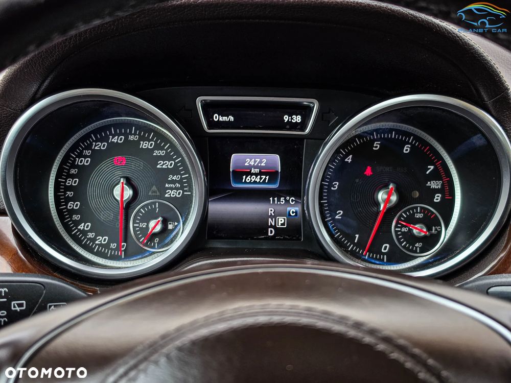 Mercedes-Benz GLS 400 4Matic 9G-TRONIC - 28