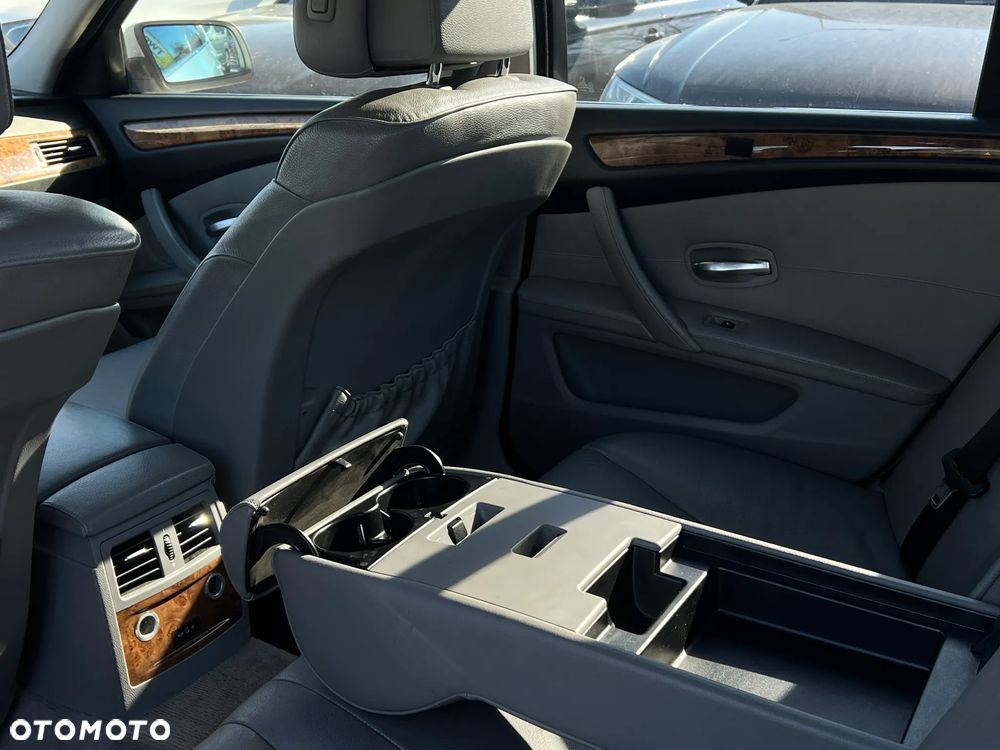 BMW Seria 5 520d - 20