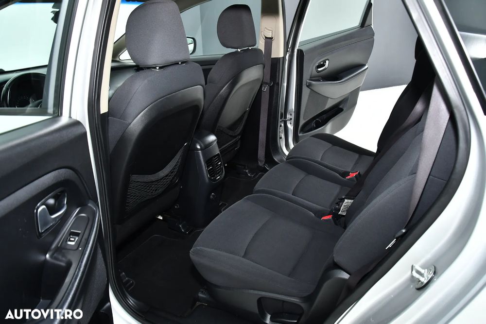 Kia Carens 1.7 DSL Comfort - 6