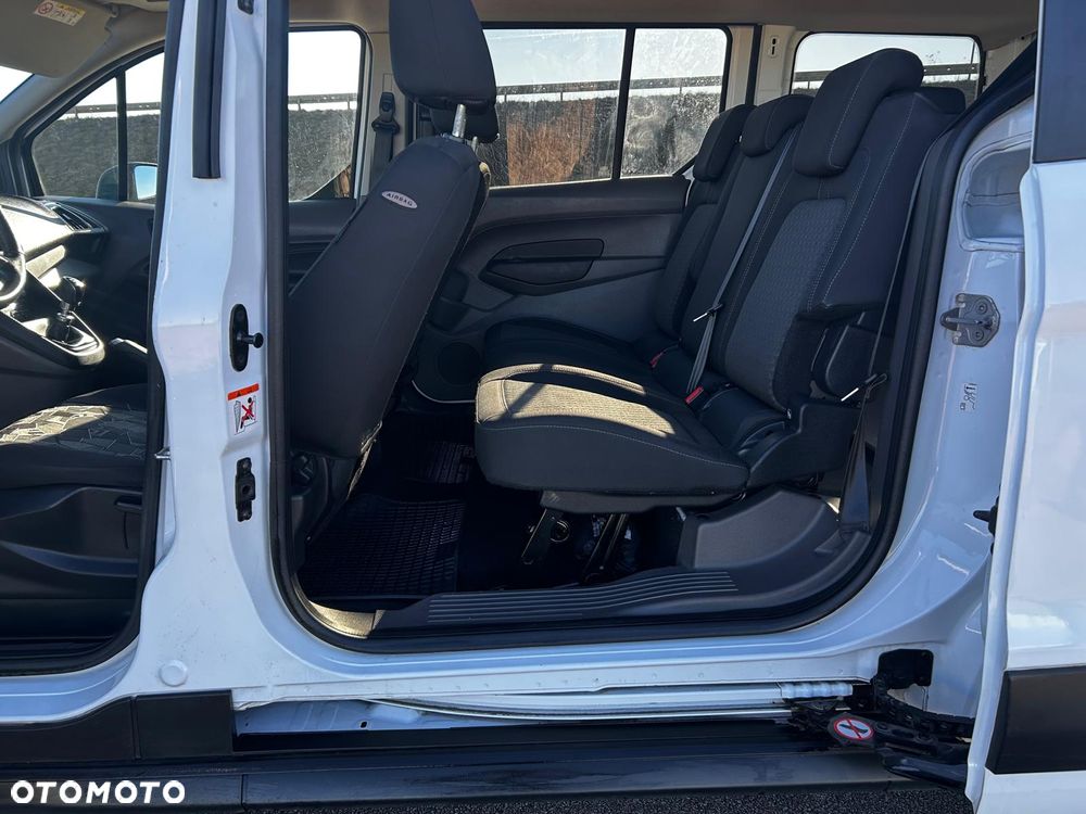 Ford Transit Connect - 34