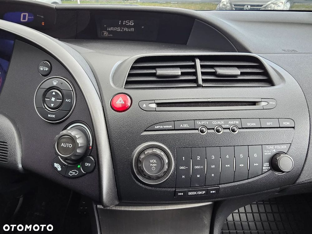 Honda Civic 1.8 Sport - 22