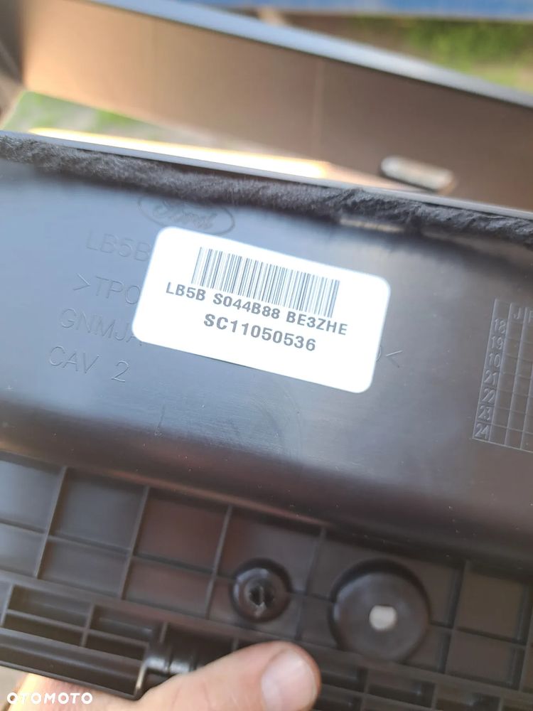 Schowek obudowa schowka prowadnica Ford Explorer VI MK-6 2407413 LB5Z-7804338-BB LB5B-S044B88-BE3ZHE LB5B-13A721-R30XD - 6