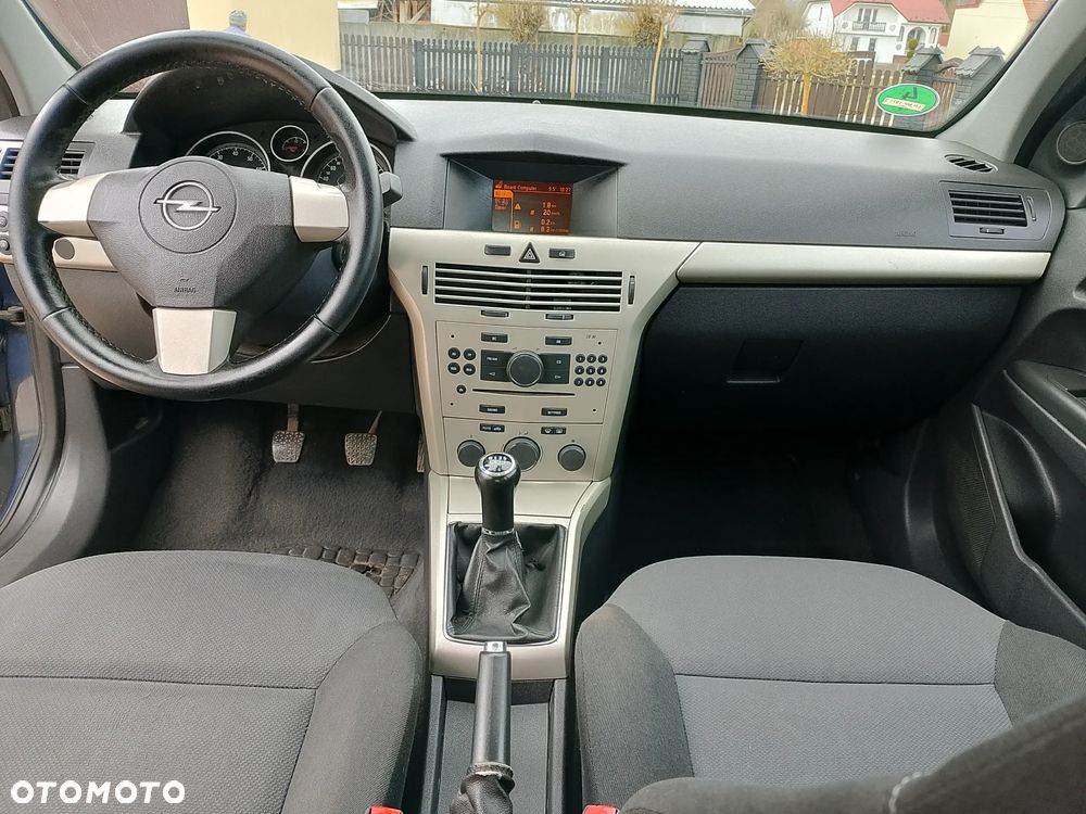 Opel Astra 1.6 Color Edition - 12