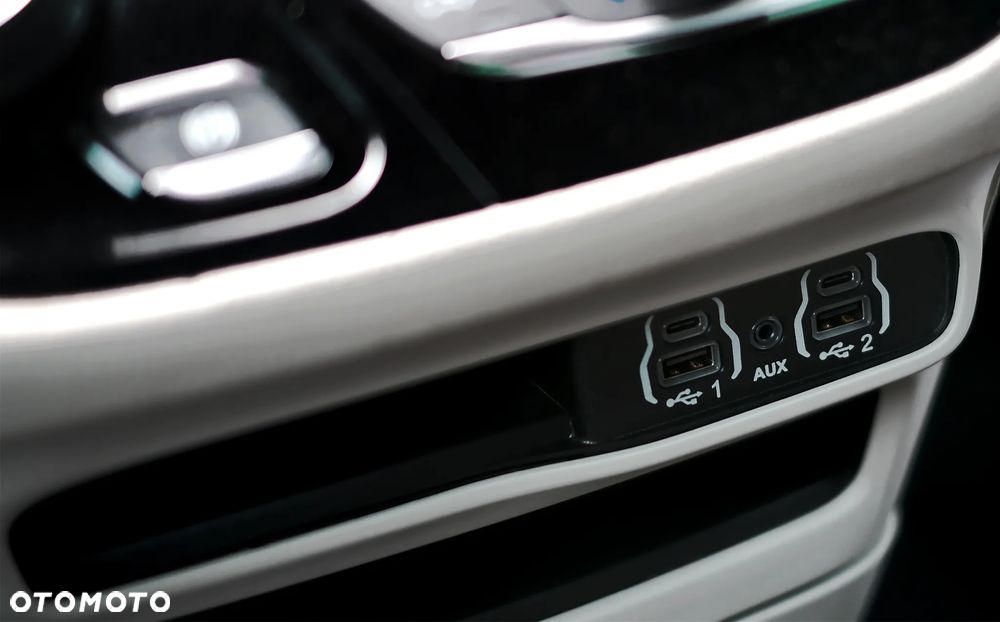 Chrysler Pacifica - 29