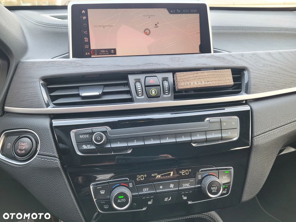 BMW X1 sDrive20i Sport Line - 23