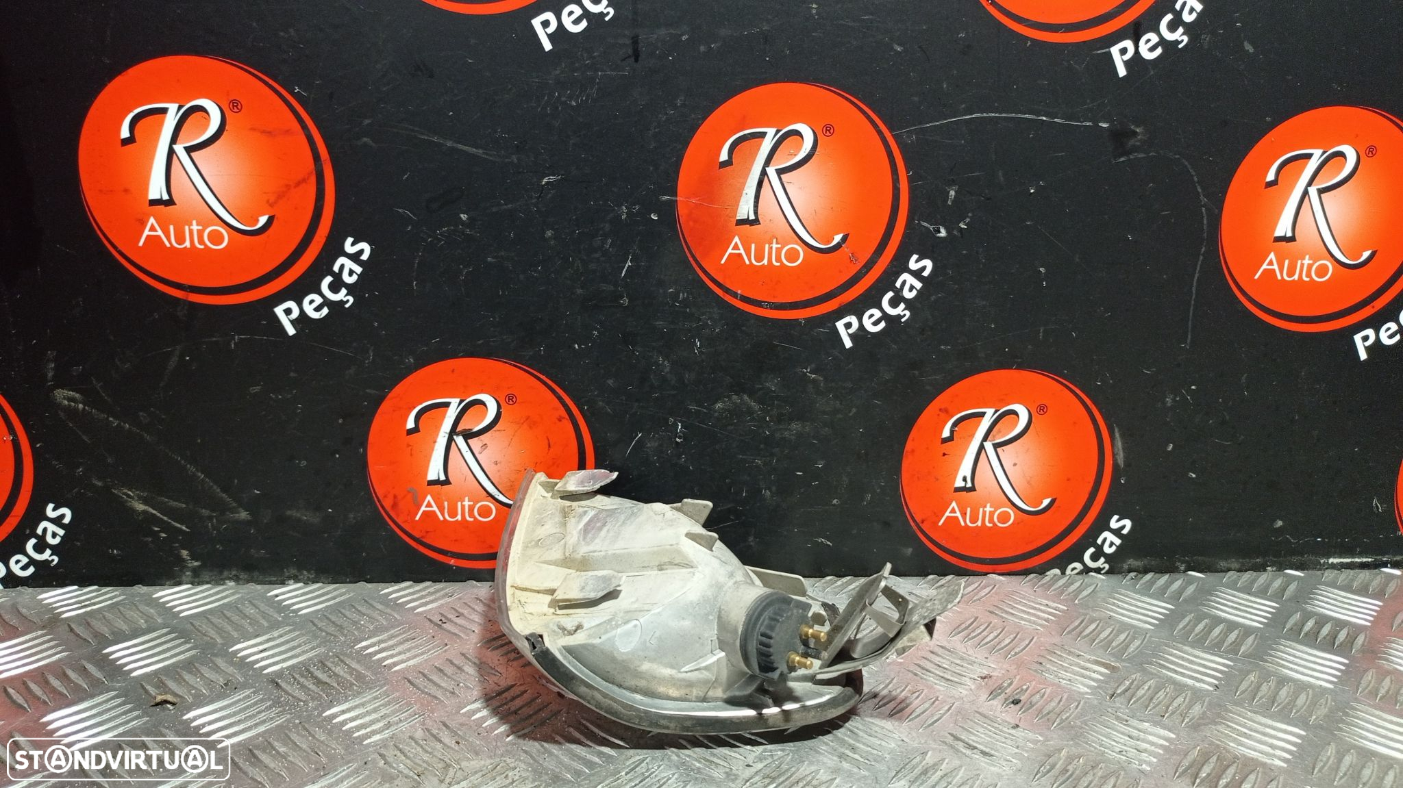 Farol De Nevoeiro F/E Mercedes-Benz C-Class (W202) - 2