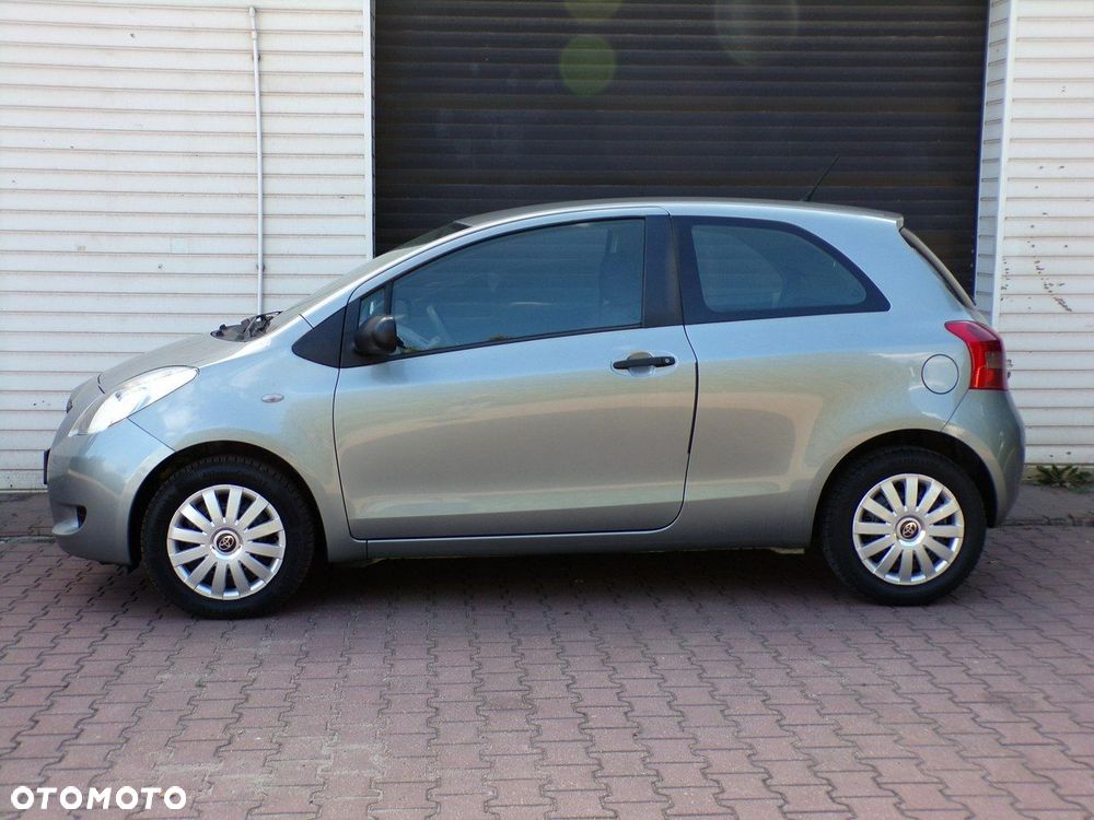 Toyota Yaris - 15