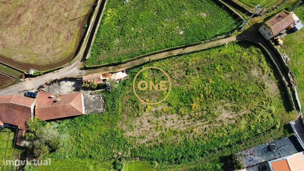 Terreno rústico com 1.600 m² - Grande imagem: 3/13