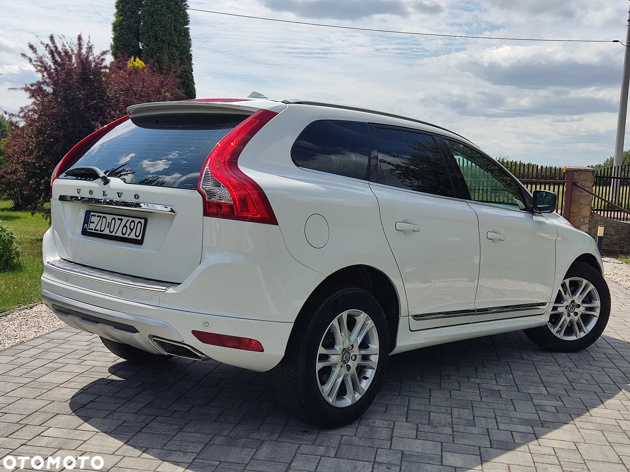 Volvo XC 60 D3 Drive-E Momentum - 2