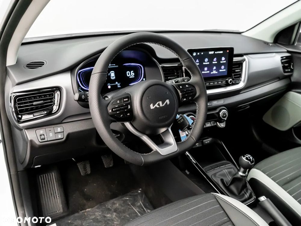 Kia Stonic 1.2 L - 21