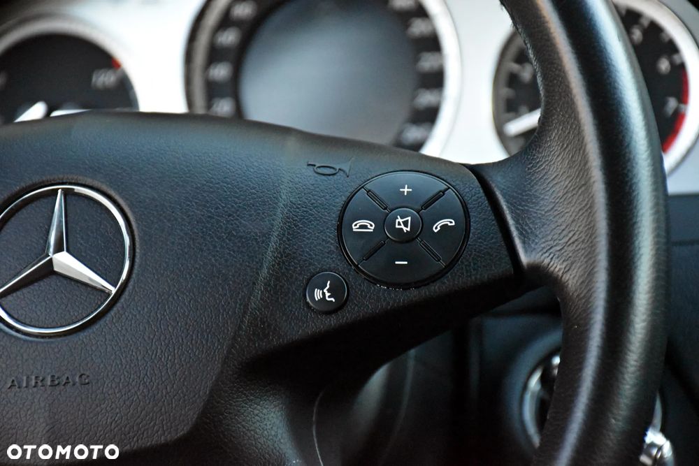 Mercedes-Benz Klasa C 200 7G-TRONIC Avantgarde Edition - 33
