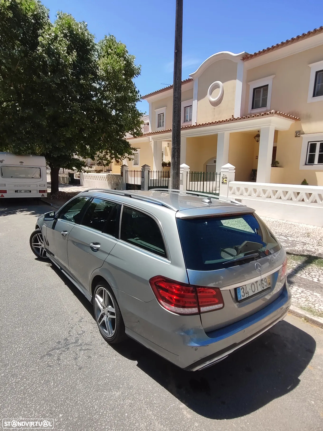 Mercedes-Benz E 300 - 12
