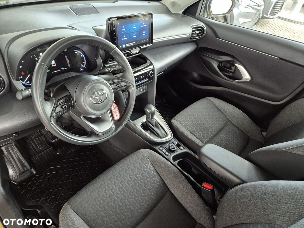 Toyota Yaris Cross Hybrid 1.5 Comfort 4x4 - 8