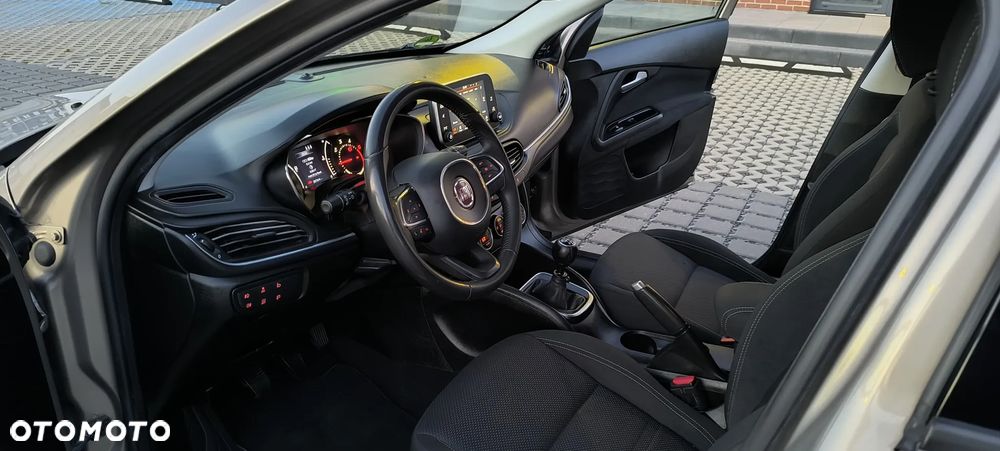 Fiat Tipo 1.4 16V Sport - 23